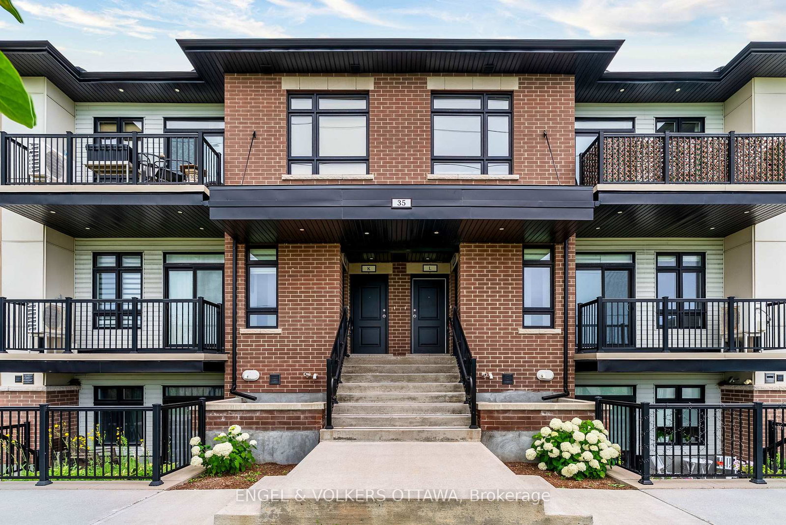 35-overberg-way-kanata-ontario-x13569490