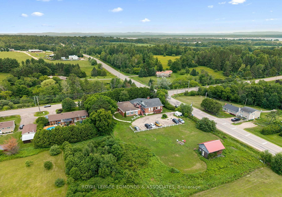 3399-b-line-road-laurentian-valley-ontario-x13569498