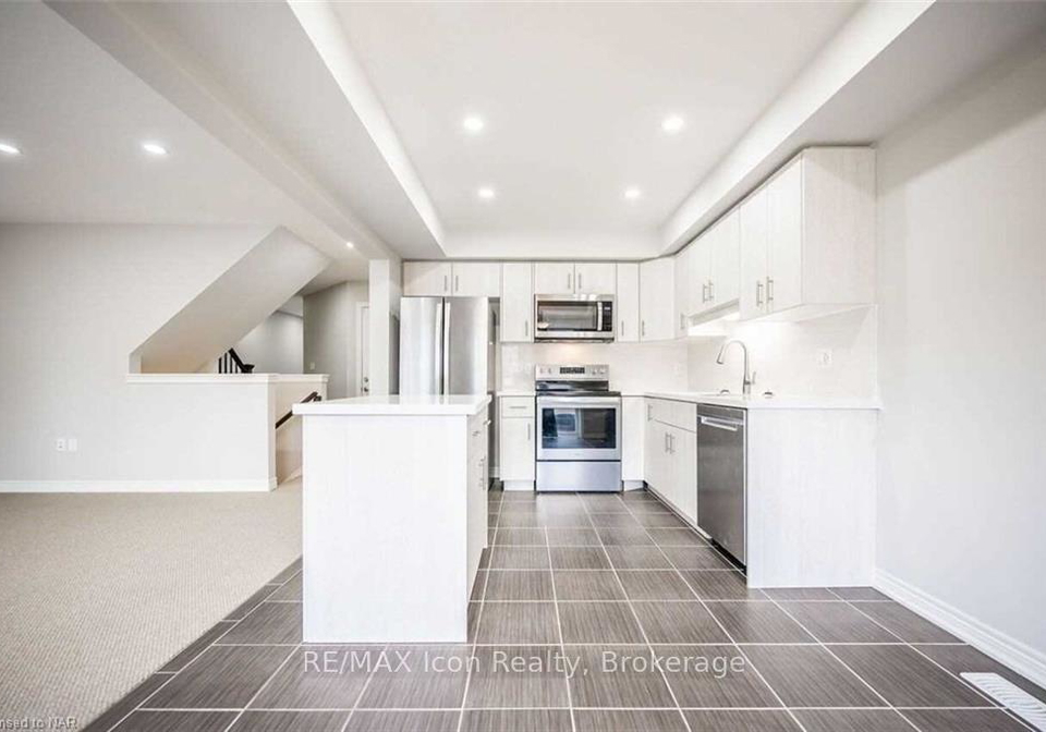 135-acacia-avenue-pelham-ontario-x13569650
