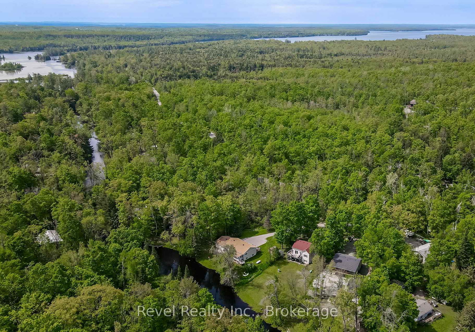15-fire-route-92-trent-lakes-ontario-x13570098