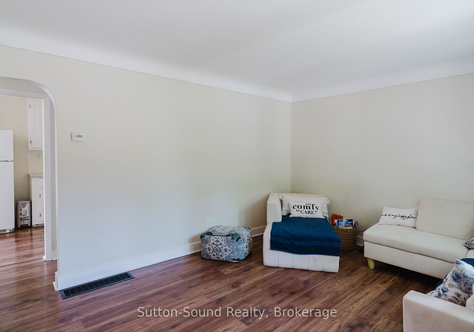 755-17th-street-e-owen-sound-ontario-x13570198