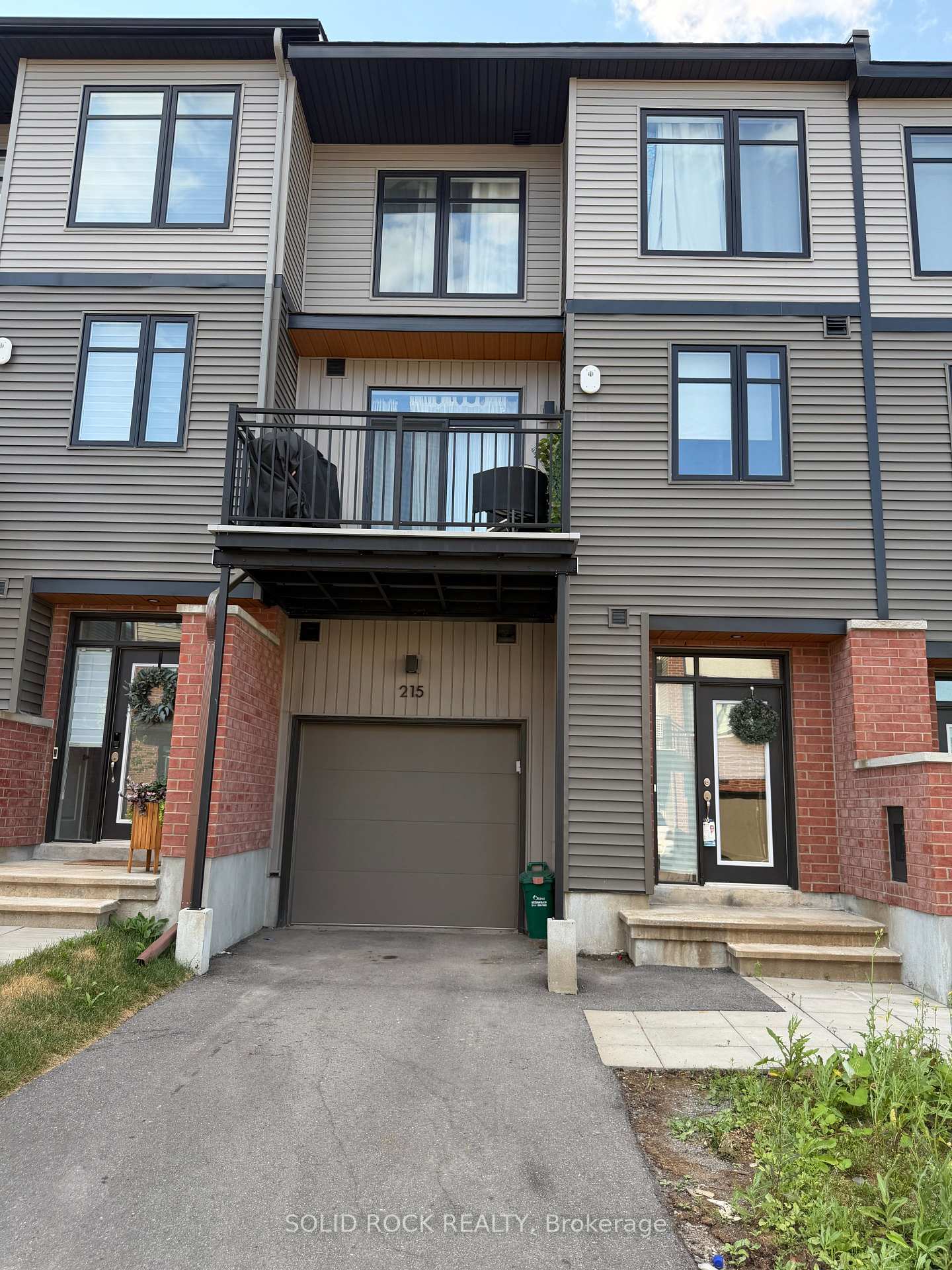 215-tussock-private-ottawa-ontario-x13570278