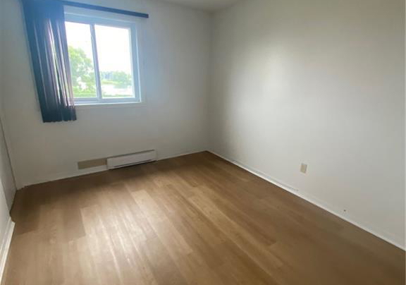 220-kenyon-street-w-north-glengarry-ontario-x13570304