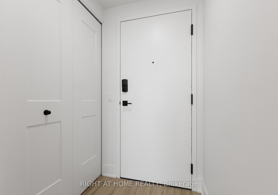 377-winona-avenue-ottawa-ontario-x13570326