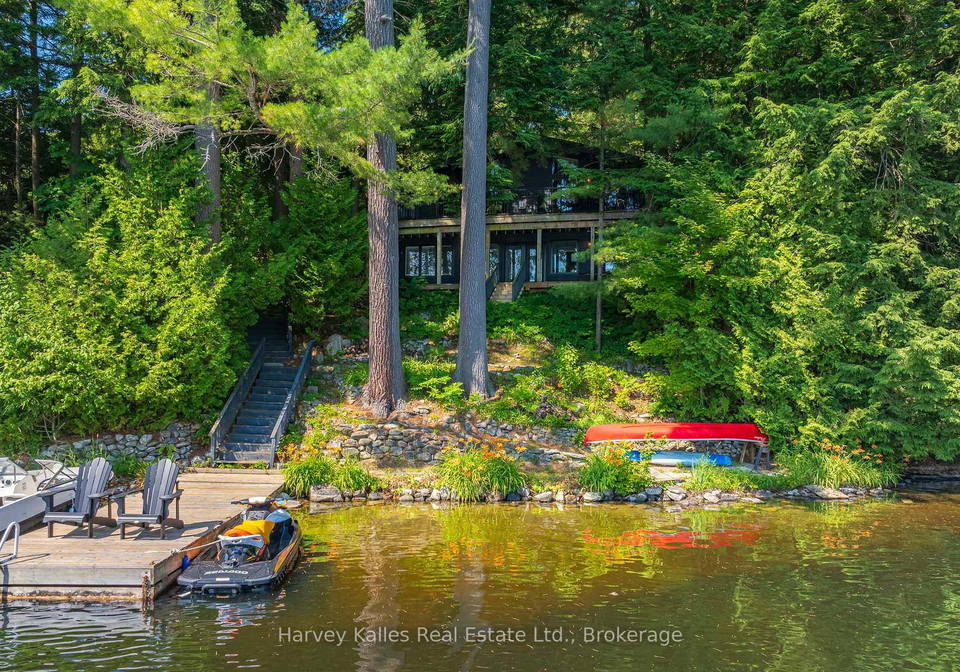 1075-hallett-road-muskoka-lakes-ontario-x13570636