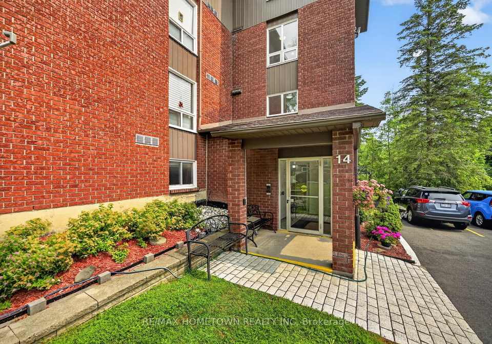 14-charlotte-place-brockville-ontario-x13570772