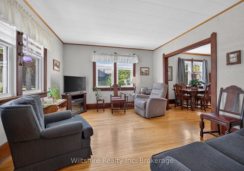 4-bond-street-norwich-ontario-x13570782