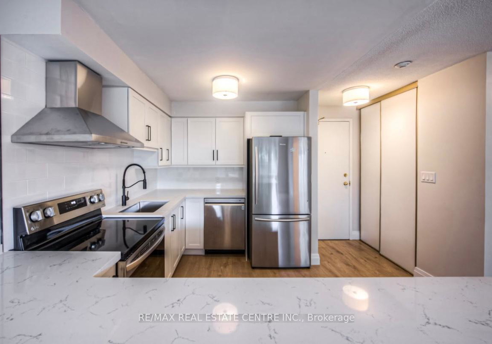 30-hugo-crescent-kitchener-ontario-x13570896