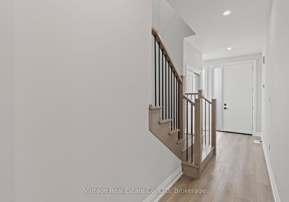 7455-majestic-trail-niagara-falls-ontario-x13571020