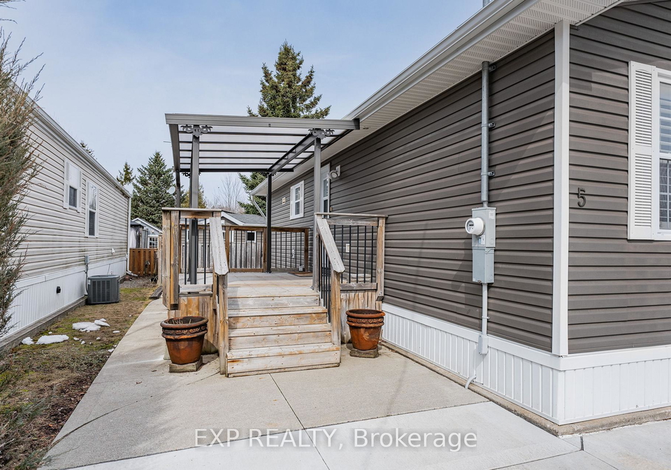 5-elm-street-puslinch-ontario-x13571116