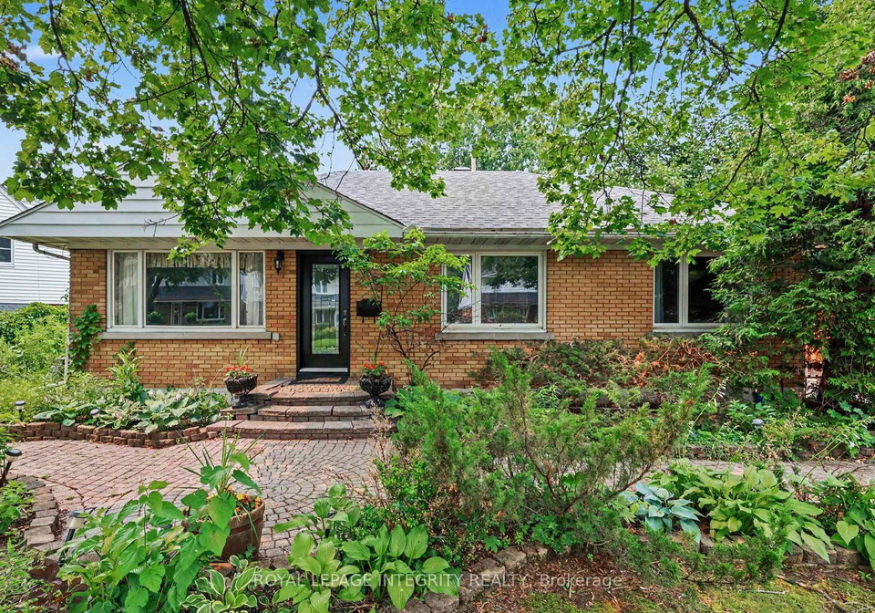2076-niagara-drive-ottawa-ontario-x13571380