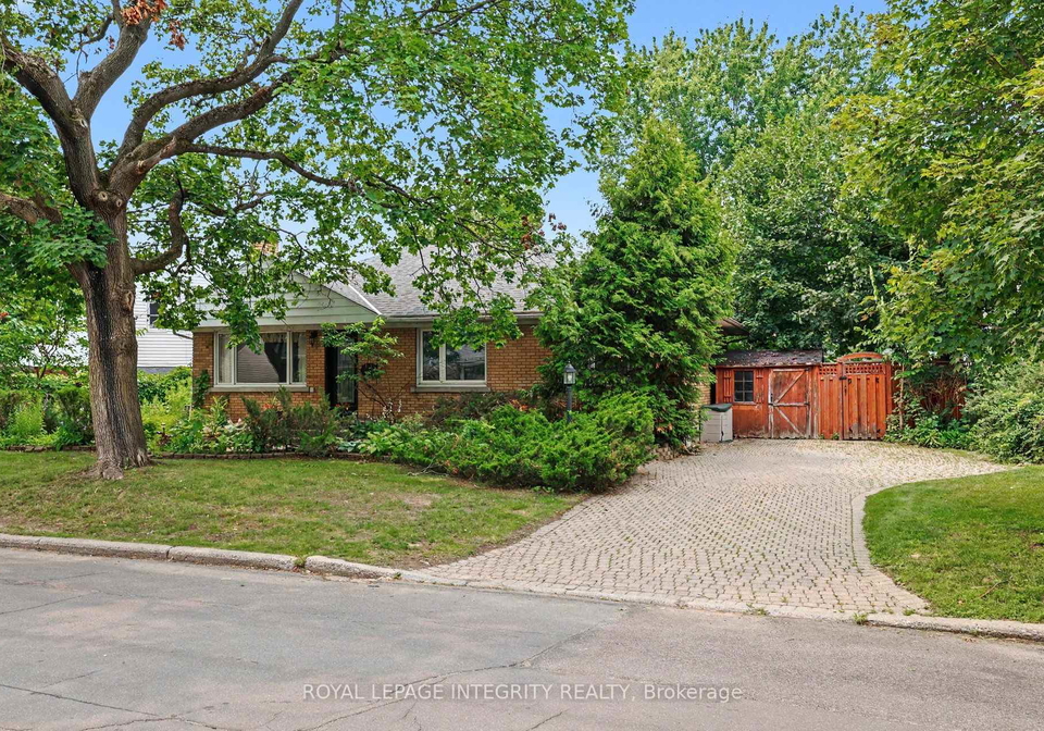 2076-niagara-drive-ottawa-ontario-x13571380