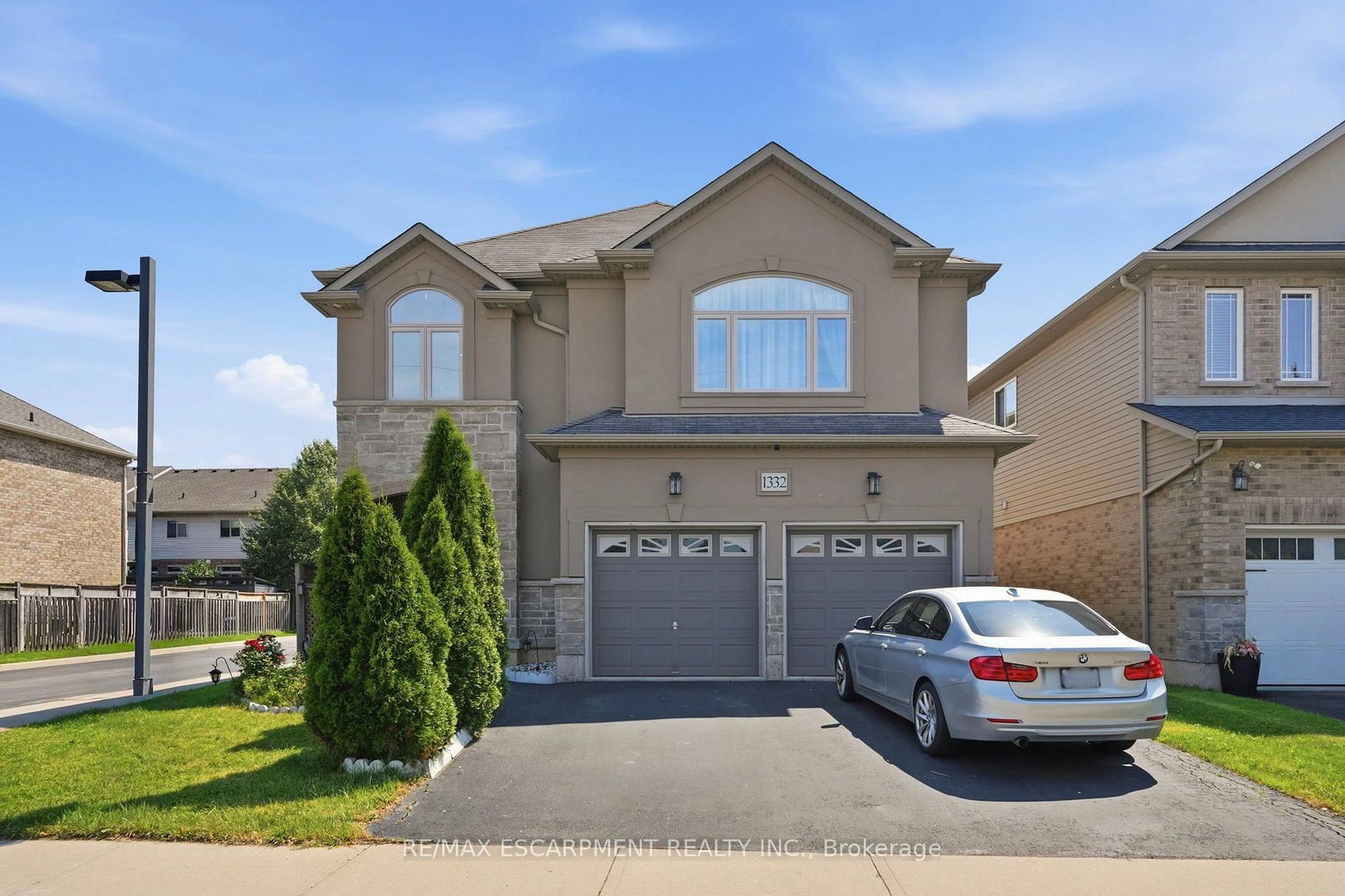 1332-baseline-road-hamilton-ontario-x13571414