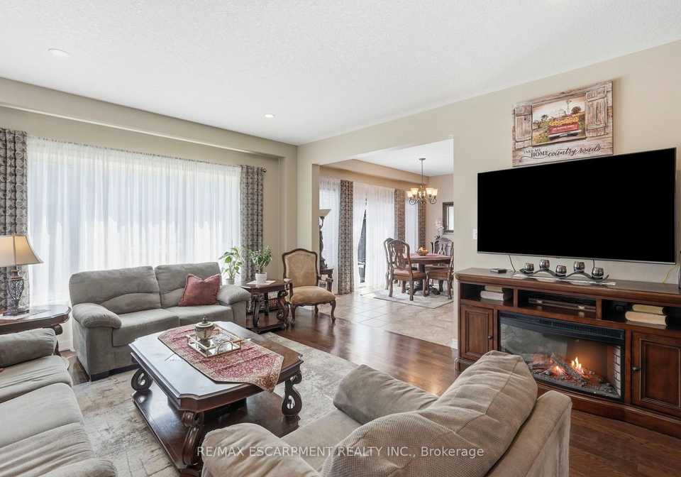 1332-baseline-road-hamilton-ontario-x13571414