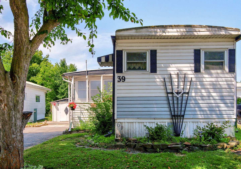39-worthington-way-kingston-ontario-x13571440