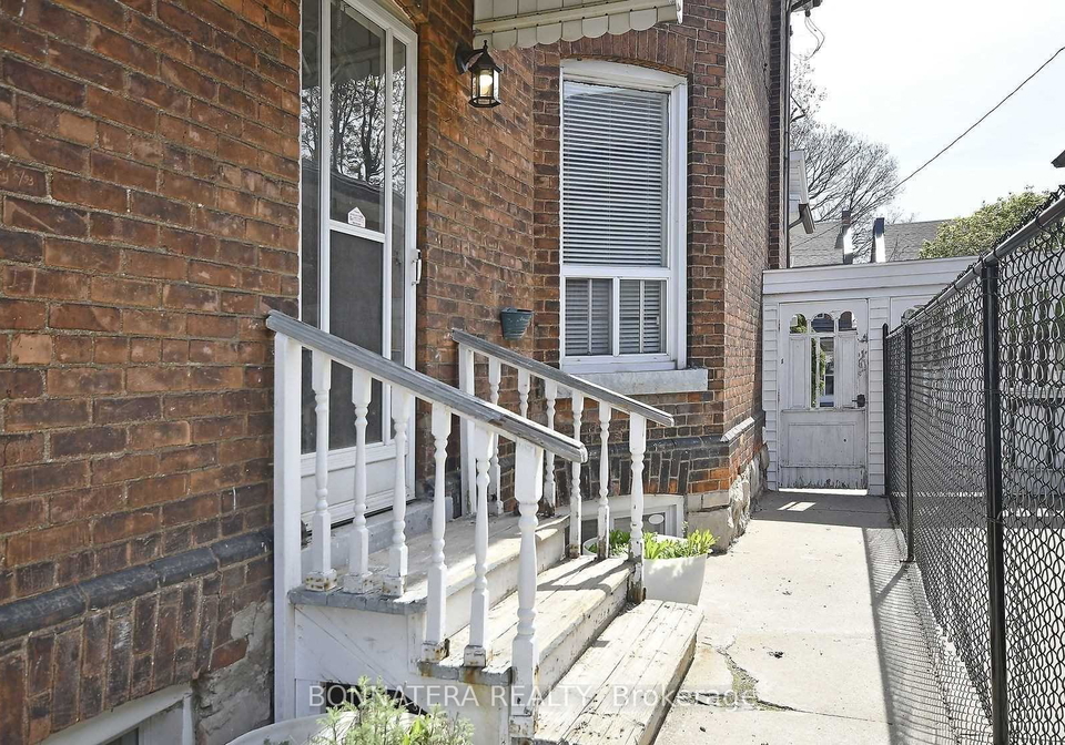 47-emerald-street-n-hamilton-ontario-x13571442