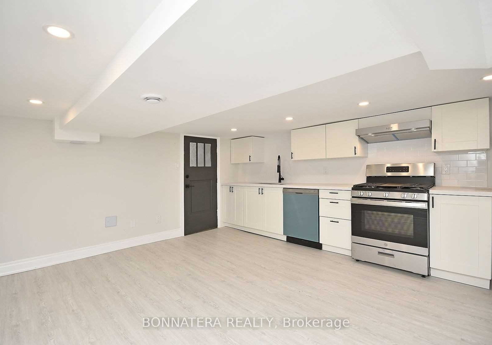 47-emerald-street-n-hamilton-ontario-x13571444
