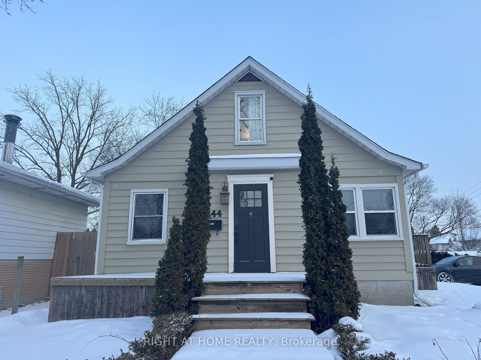 144-baseline-road-w-london-south-ontario-x13571464
