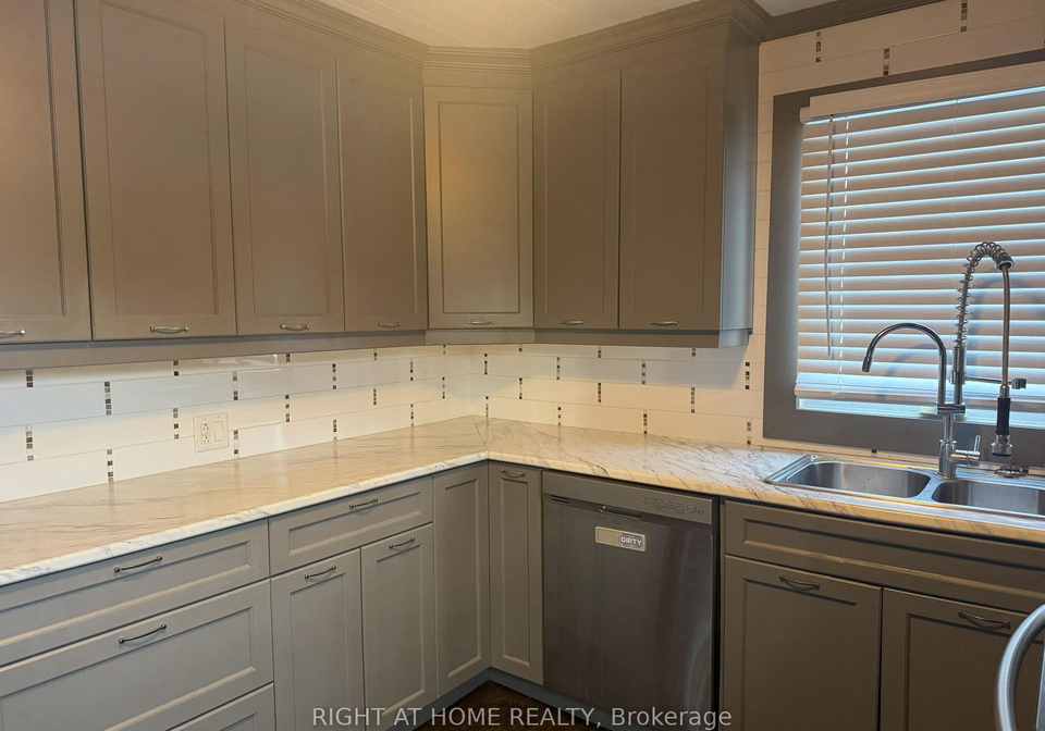 144-baseline-road-w-london-south-ontario-x13571464