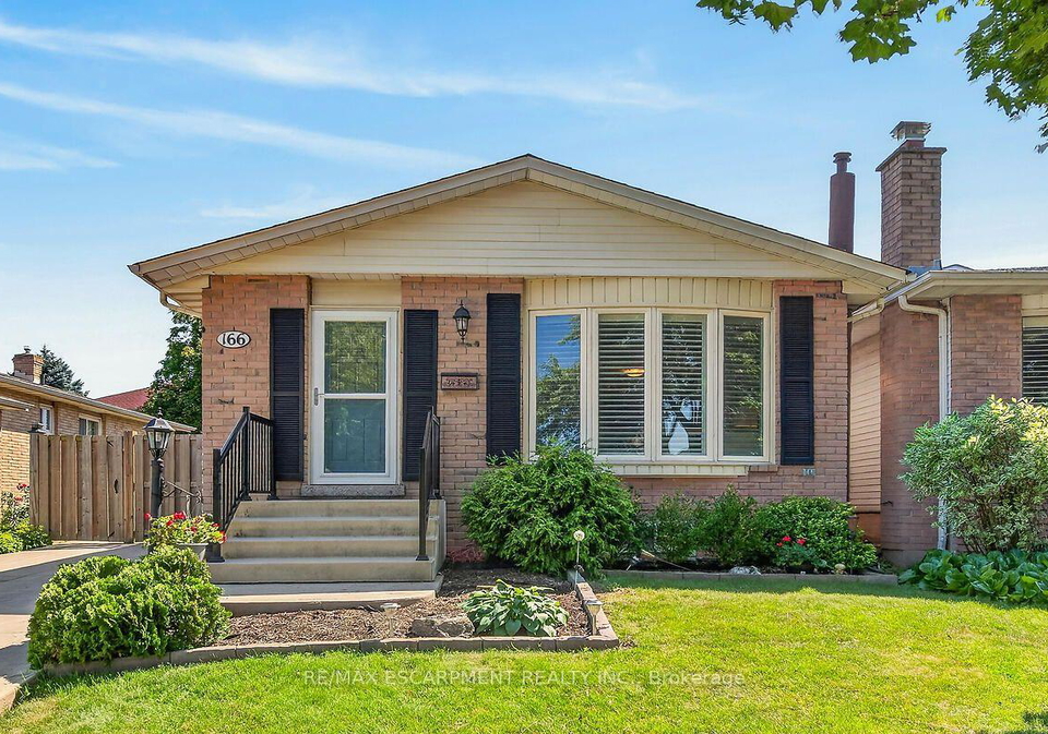 166-athenia-drive-hamilton-ontario-x13571494