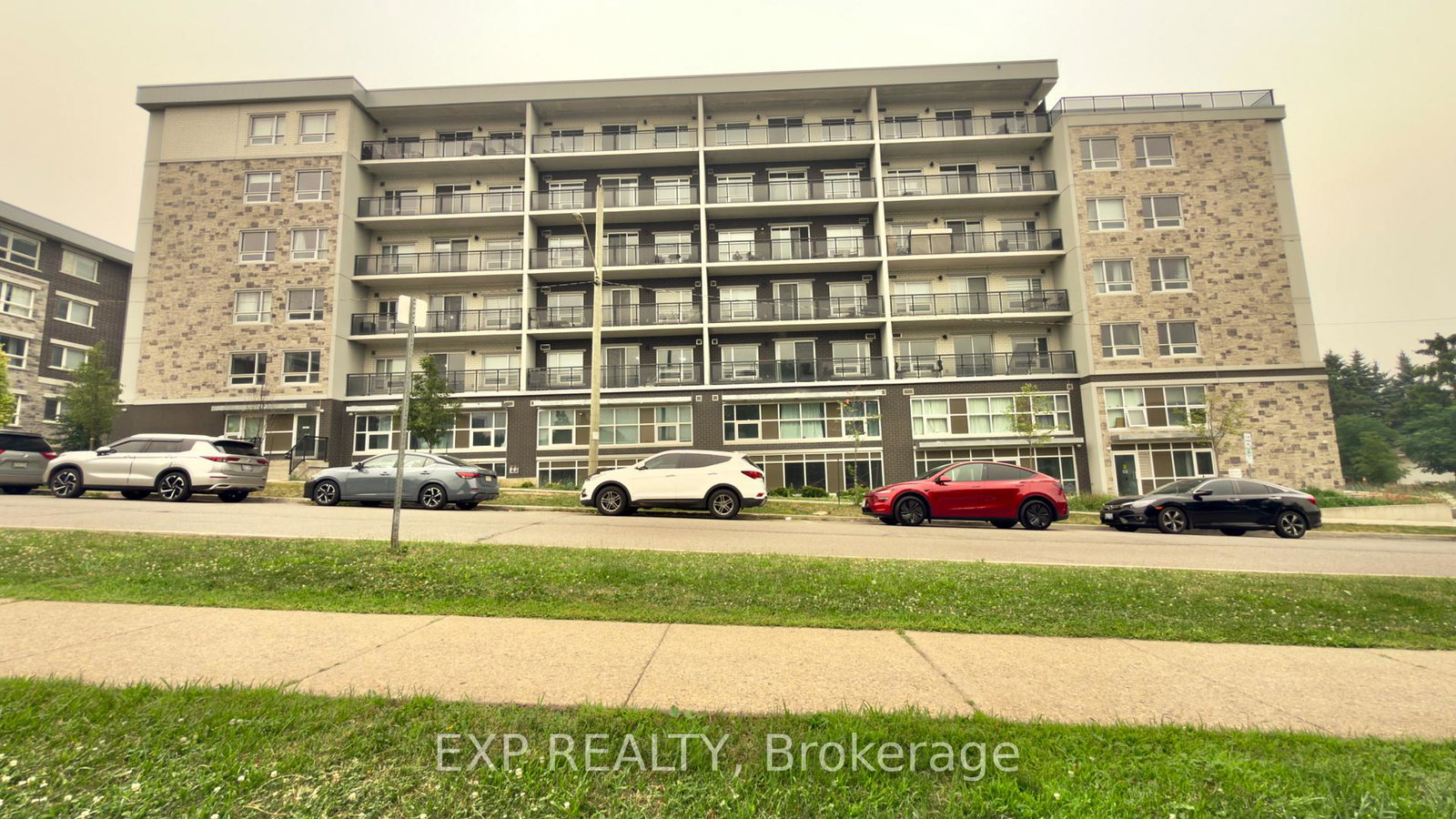275b-larch-street-waterloo-ontario-x13571528