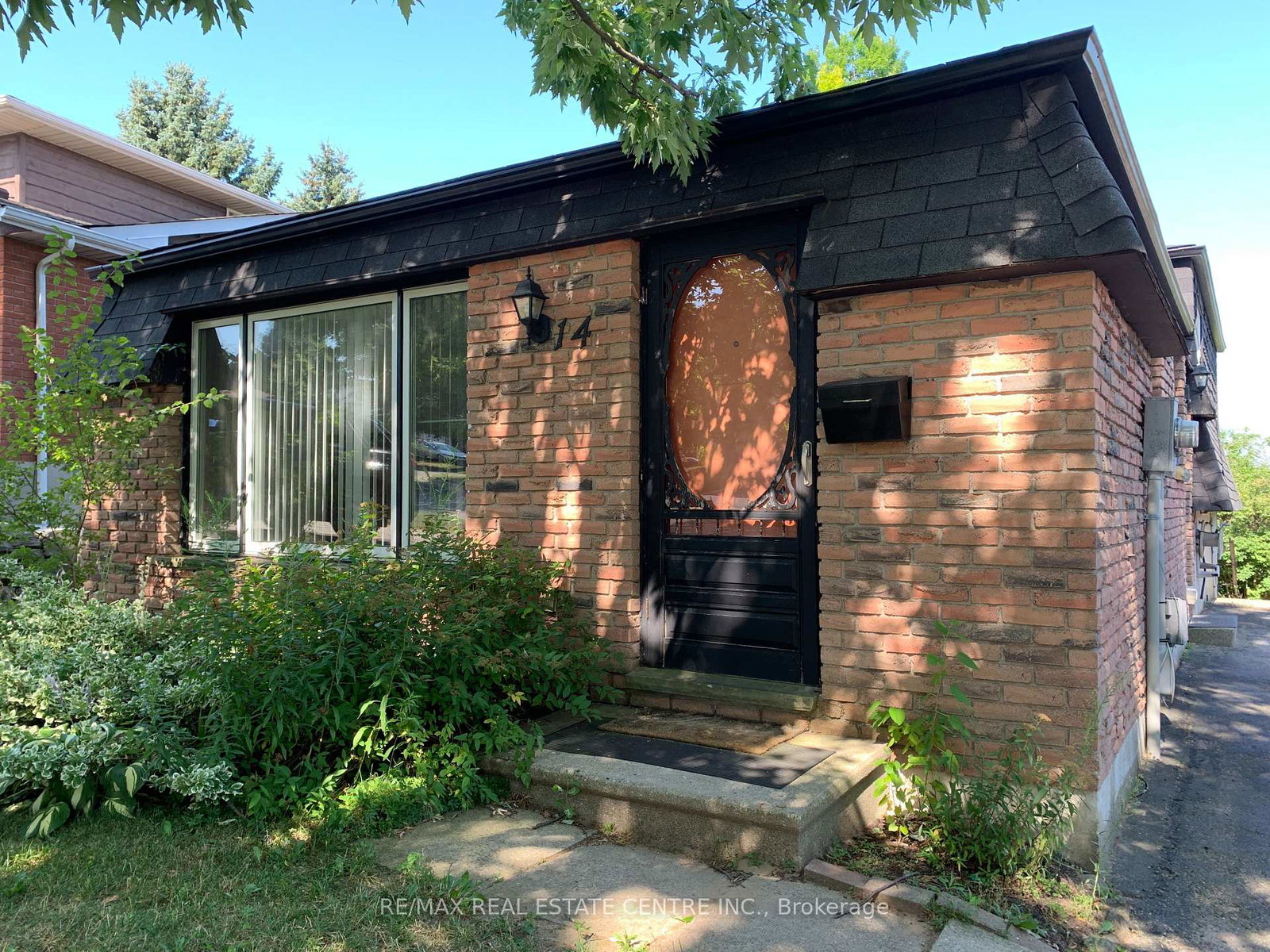 14-sandsprings-crescent-kitchener-ontario-x13571596