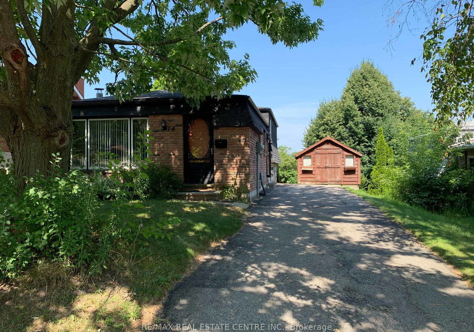 14-sandsprings-crescent-kitchener-ontario-x13571596