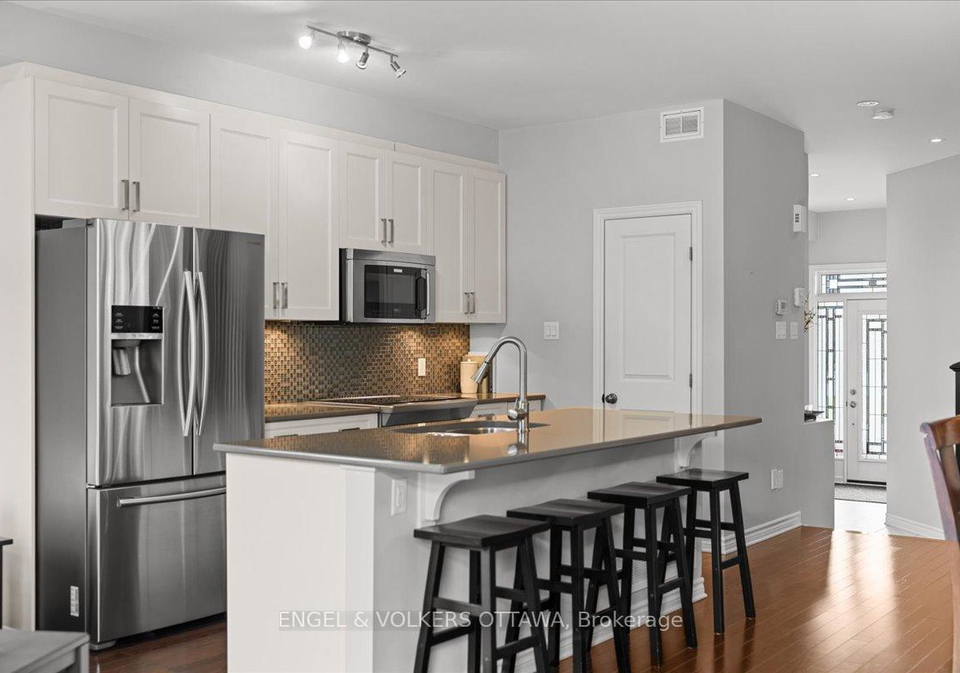 520-rochefort-circle-ottawa-ontario-x13571614