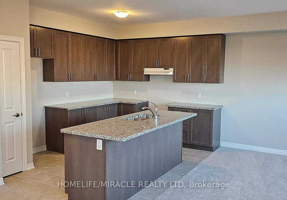111-pinot-crescent-hamilton-ontario-x13571668