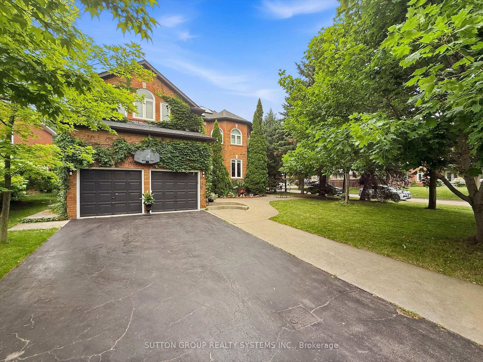 7-arnhem-court-hamilton-ontario-x13571784