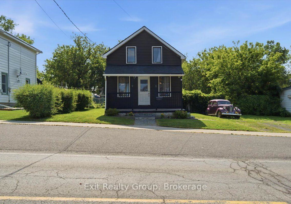 90-palace-road-greater-napanee-ontario-x13571910