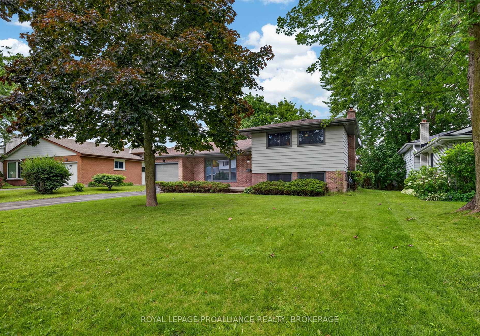 682-carnaby-street-kingston-ontario-x13571916