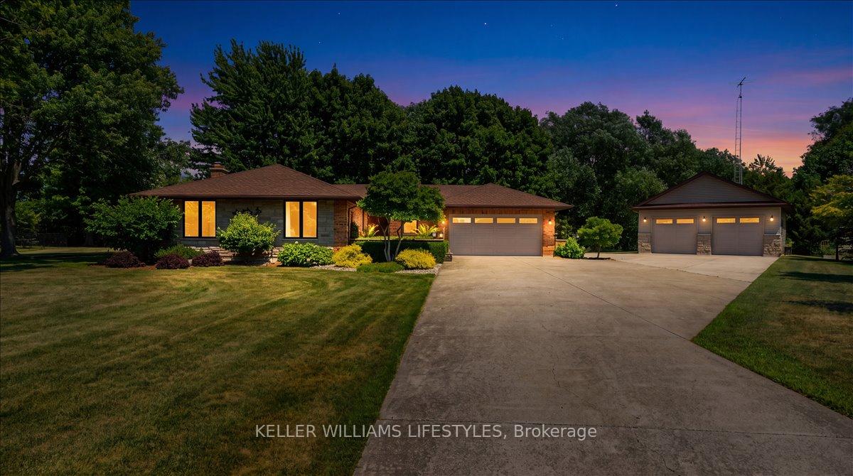 4350-bluepoint-drive-plympton-wyoming-ontario-x13572144