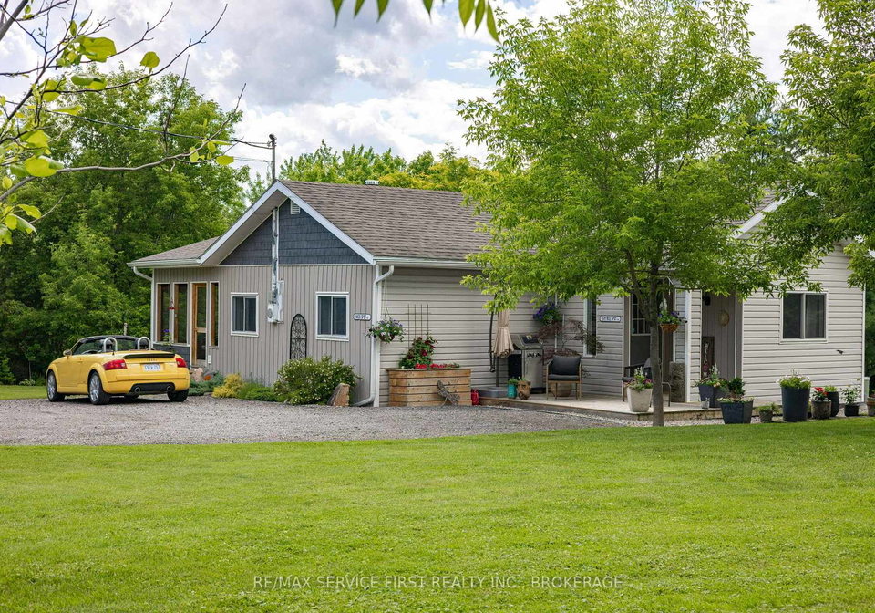 1012-county-road-2-leeds-and-the-thousand-islands-ontario-x13572172