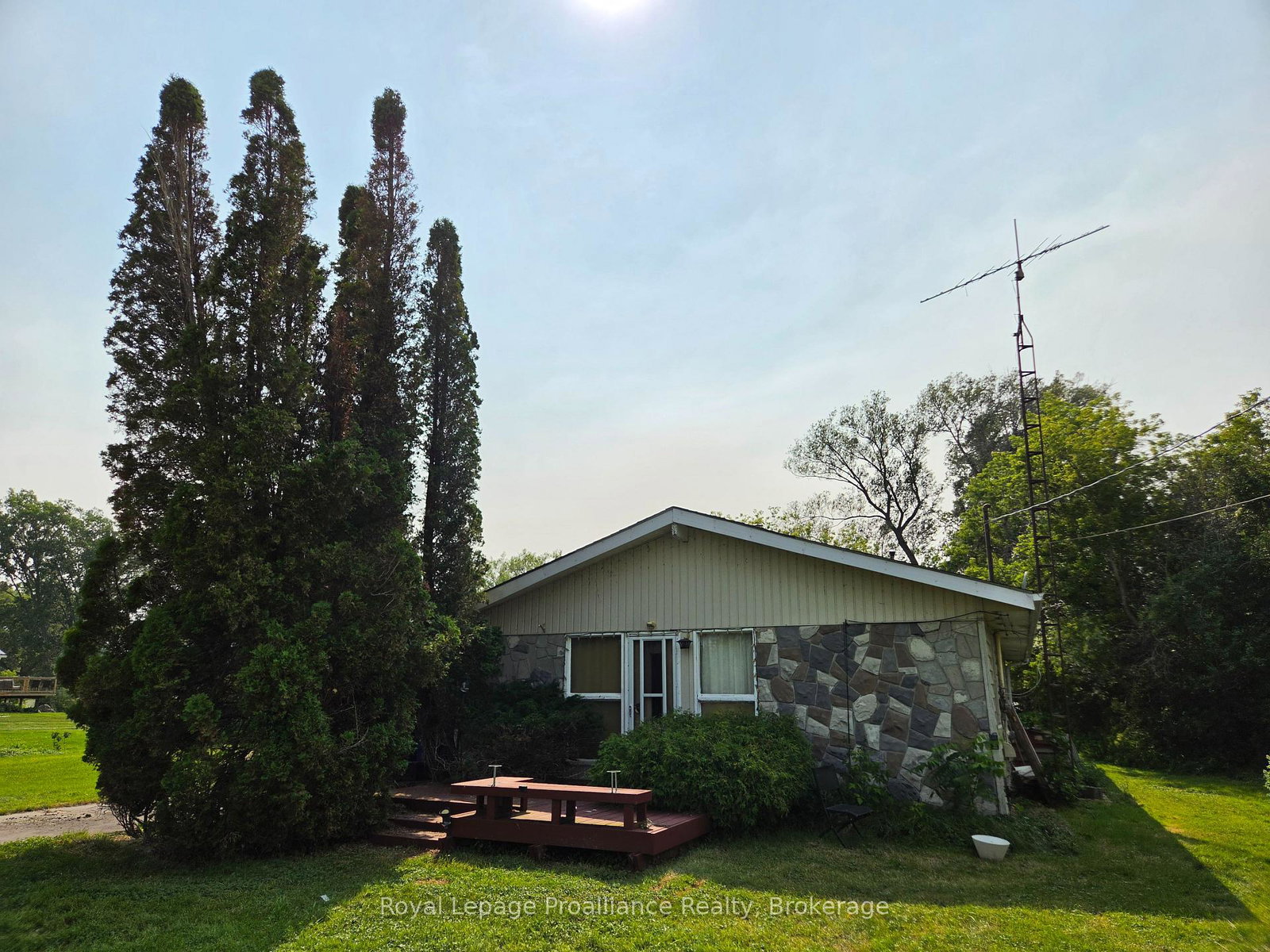 311-b-county-road-29-prince-edward-county-ontario-x13572264
