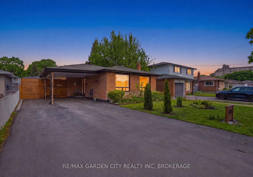 424-vine-street-st-catharines-ontario-x13572276