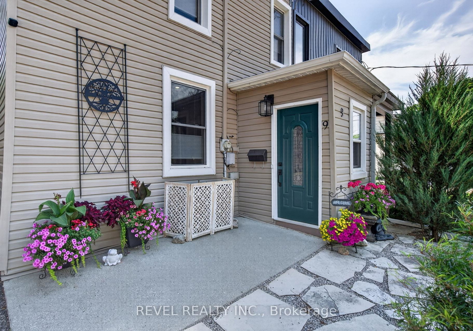 9-davidson-street-cambridge-ontario-x13572702