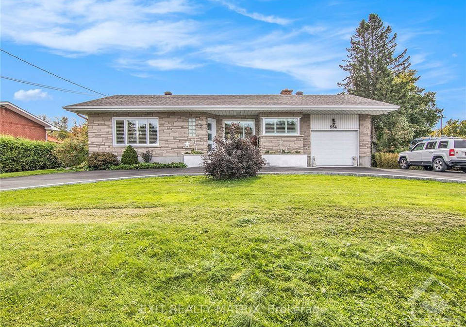 954-notre-dame-street-russell-ontario-x13572774