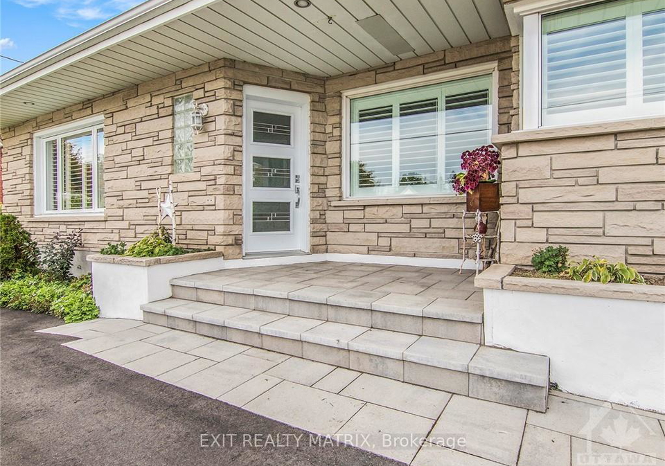 954-notre-dame-street-russell-ontario-x13572774