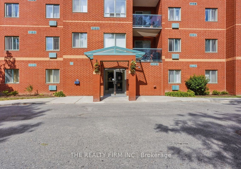 76-base-line-road-w-london-south-ontario-x13572872