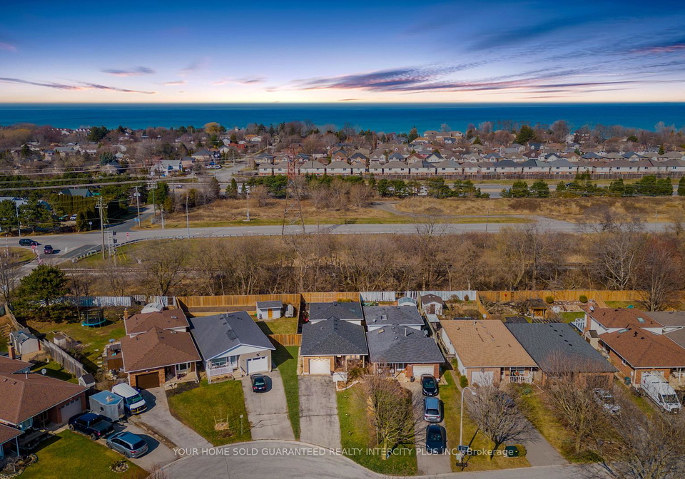 84-sandra-crescent-grimsby-ontario-x13572928