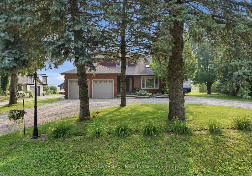 108-highway-52-hamilton-ontario-x13572972
