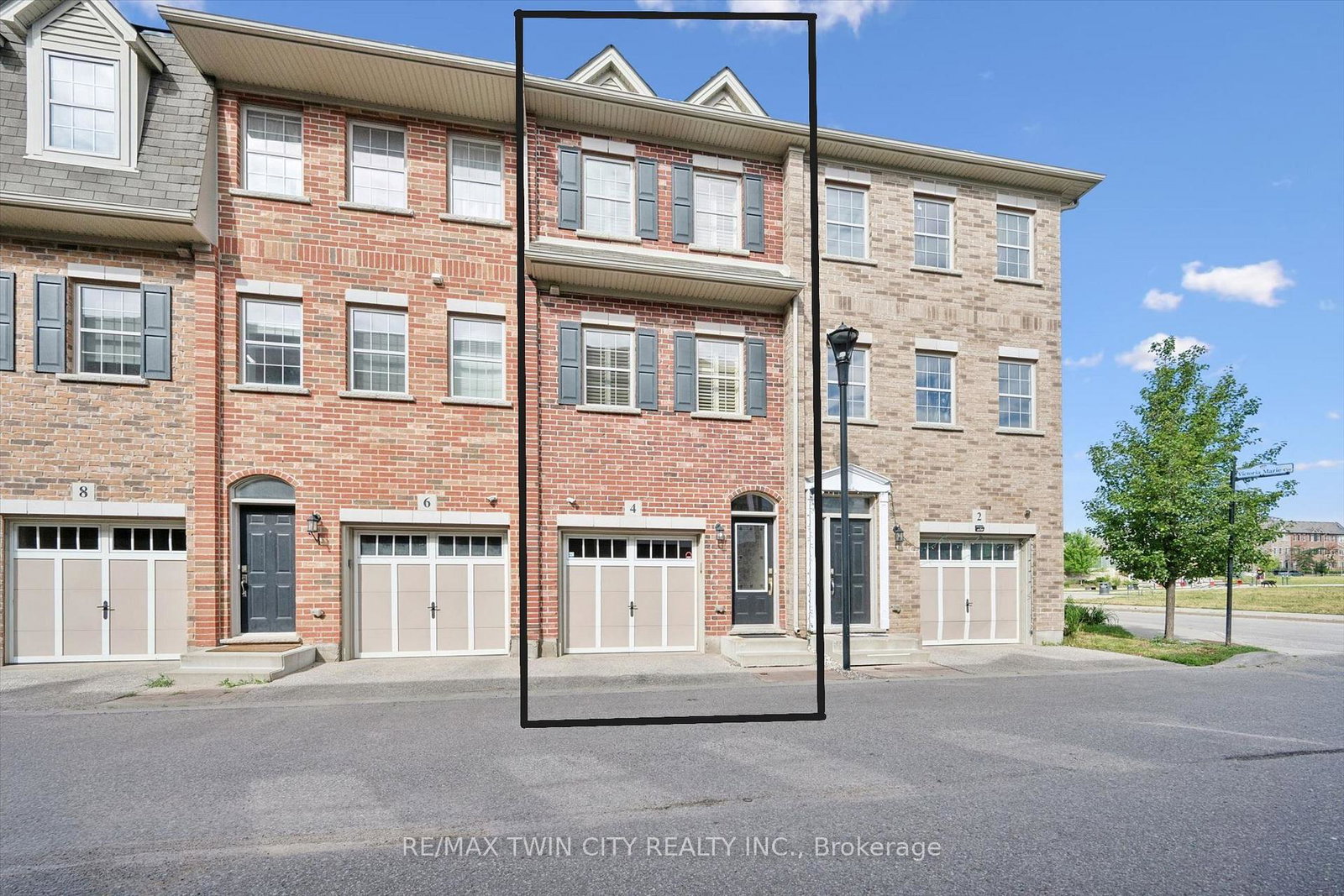 4-cheltenham-mews-kitchener-ontario-x13573166
