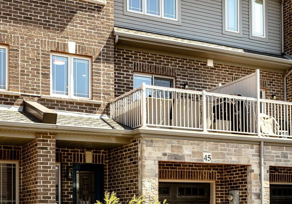45-crossings-way-hamilton-ontario-x13573168