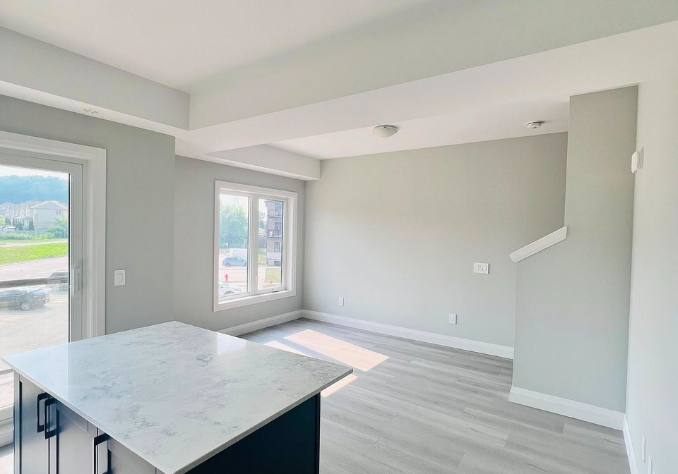 10-south-creek-drive-kitchener-ontario-x13573304
