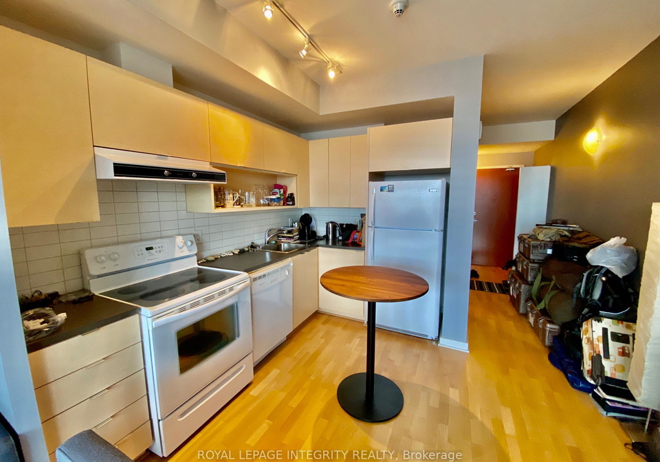 324-laurier-avenue-w-ottawa-ontario-x13573404