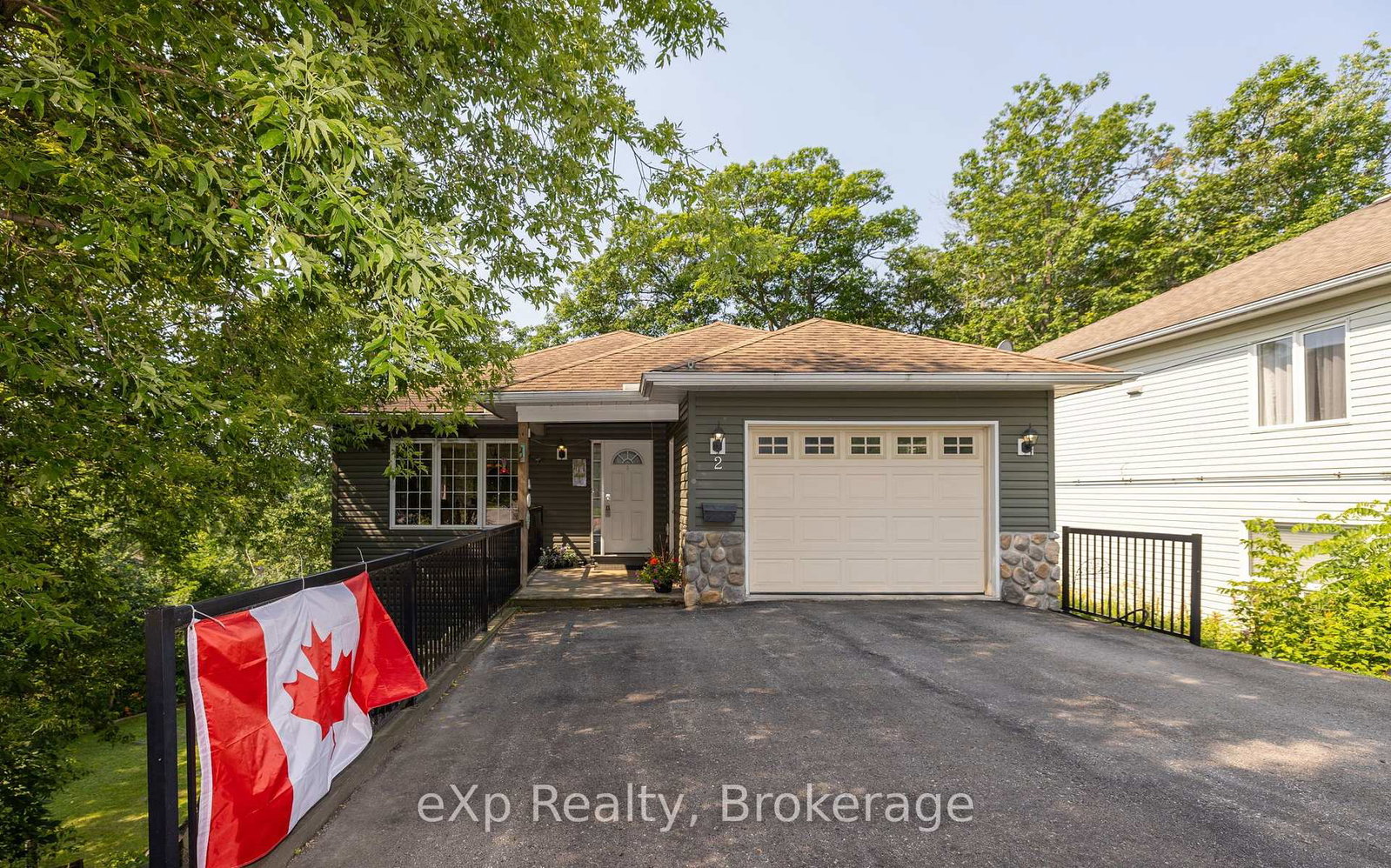 2-mann-avenue-n-parry-sound-ontario-x13573636