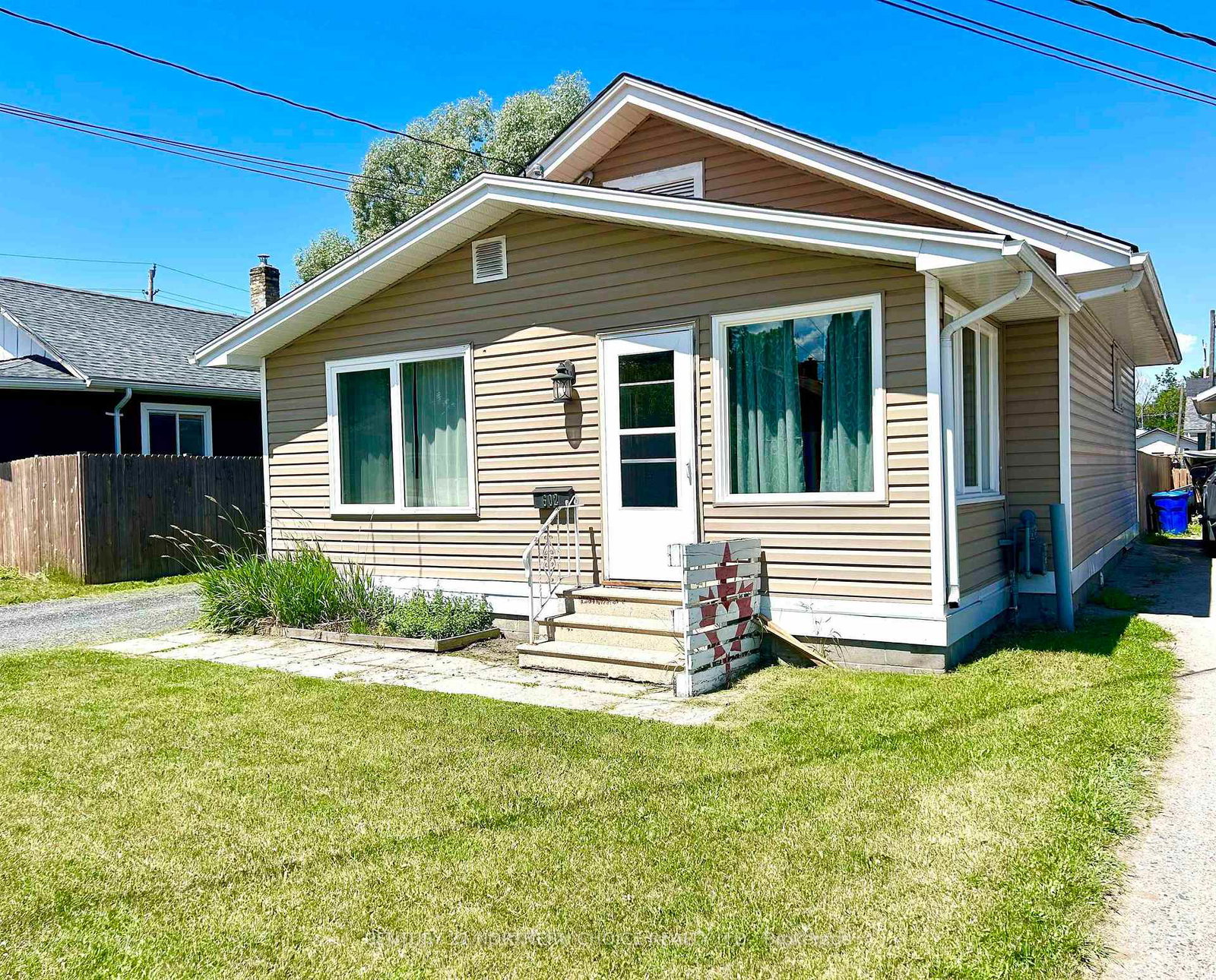 602-church-street-fort-frances-ontario-x13573752