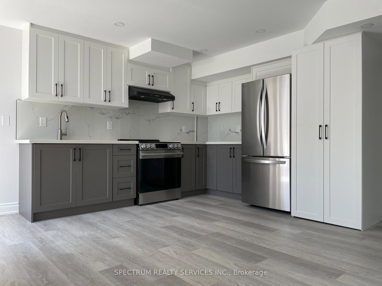 27-yale-drive-hamilton-ontario-x13573782