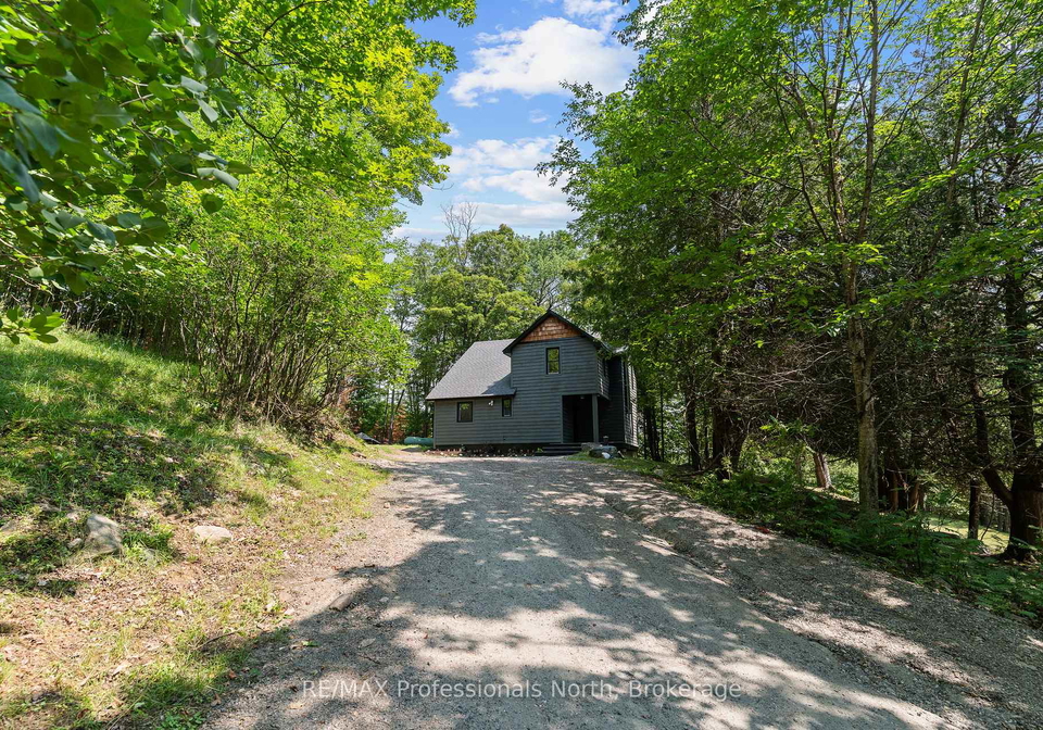501-mountain-street-dysart-et-al-ontario-x13574038